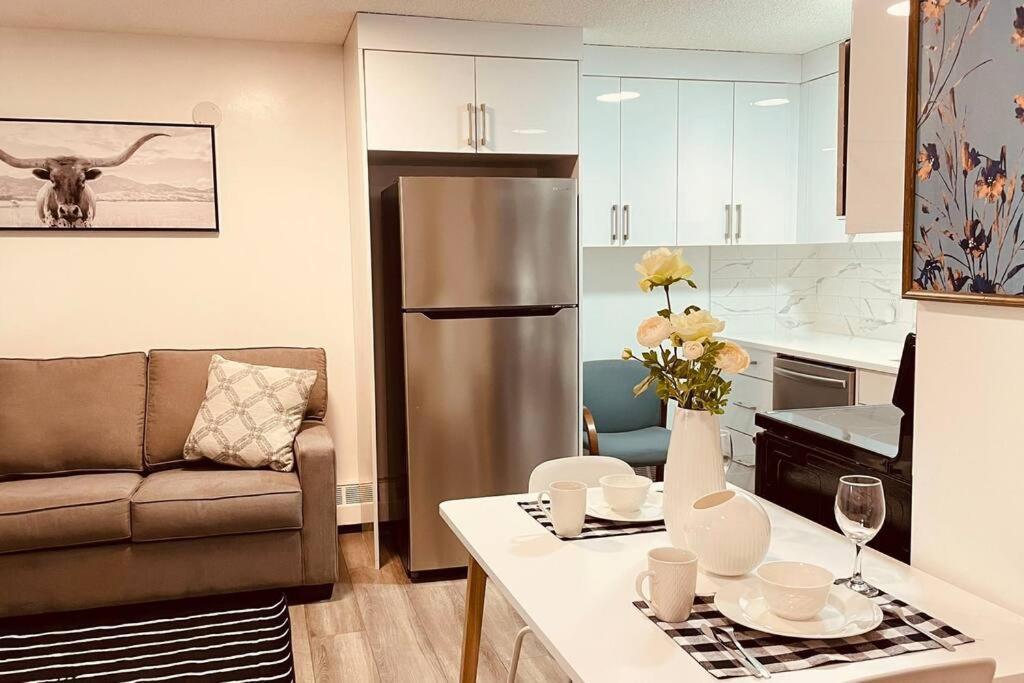 Unit #204 Cozy Mountain View 2Br In Canmore Downtown Exterior foto
